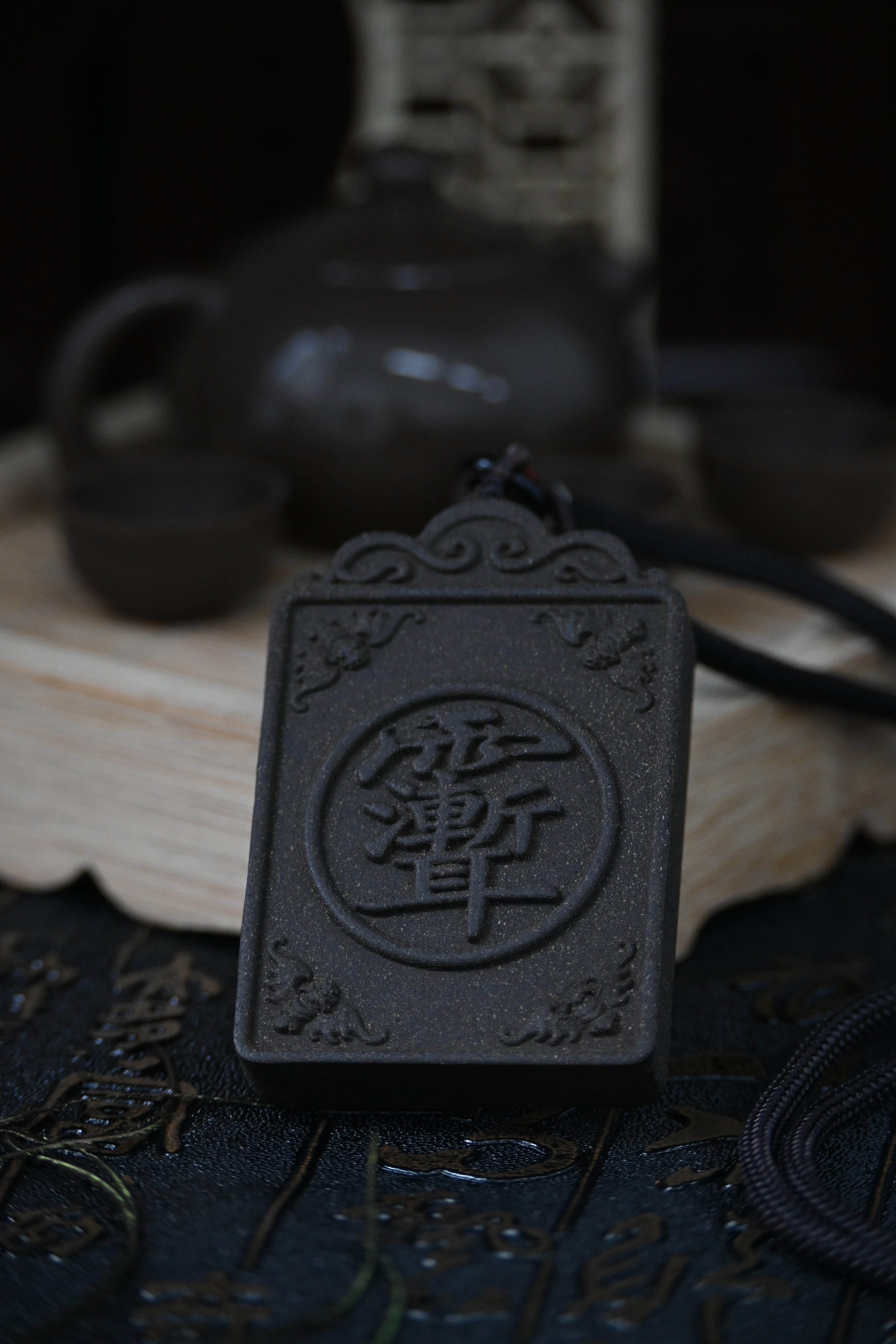 Natural Agarwood/Sandalwood Hexiang Plaque | Spiritual Talisman for Luck & Aura Cleansing