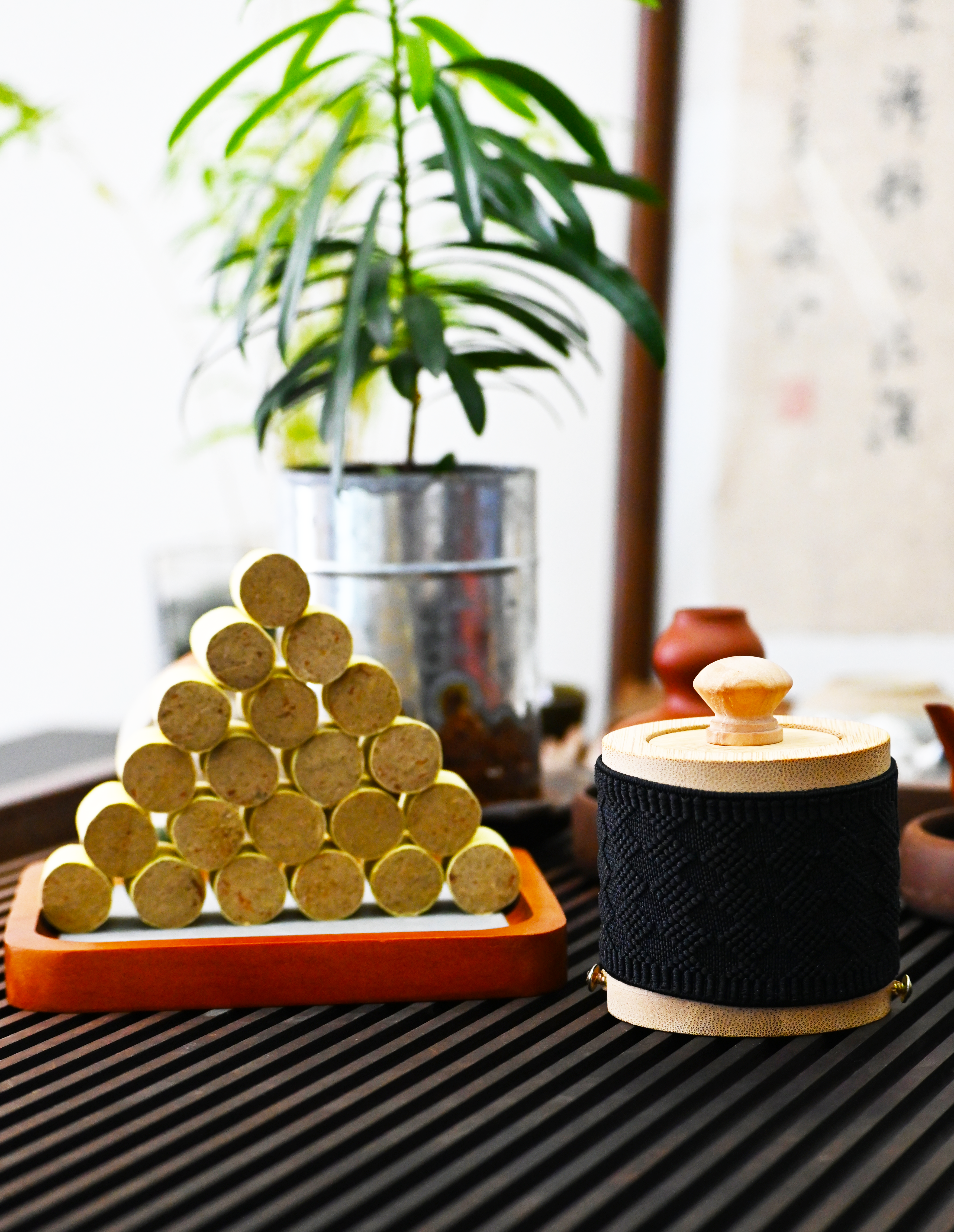 Natural Mugwort Moxibustion Kit: Traditional Chinese Home Wellness & Pain Relief